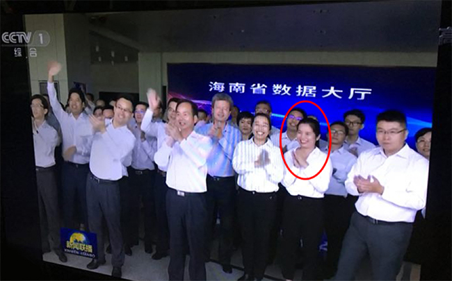 玉祥集团代表邢芬芬（上图红圈标识）