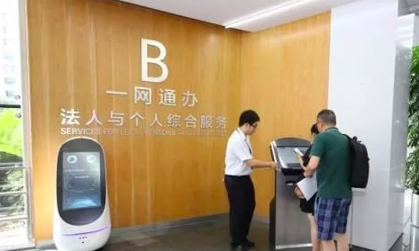 紧跟李强书记步伐，专访玉祥集团专家深入了解上海徐汇“高效办成一件事”